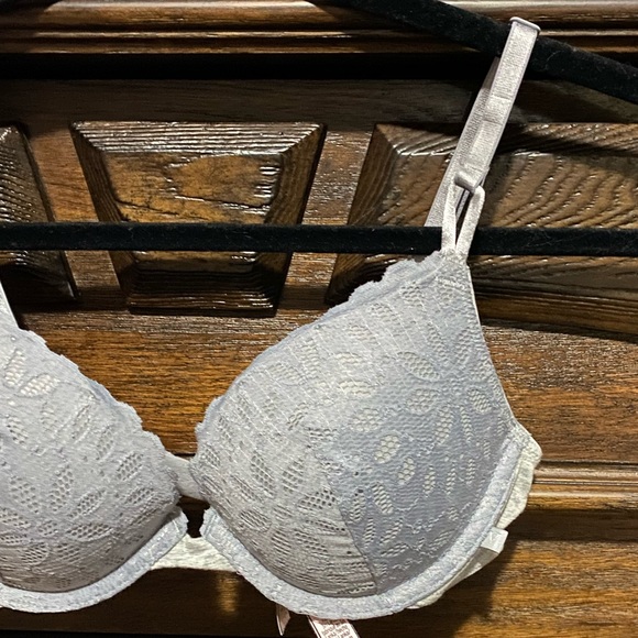 VICTORIA'S SECRET
Sexy Tee Cotton Eyelet Push-Up Bra - Picture 3 of 8
